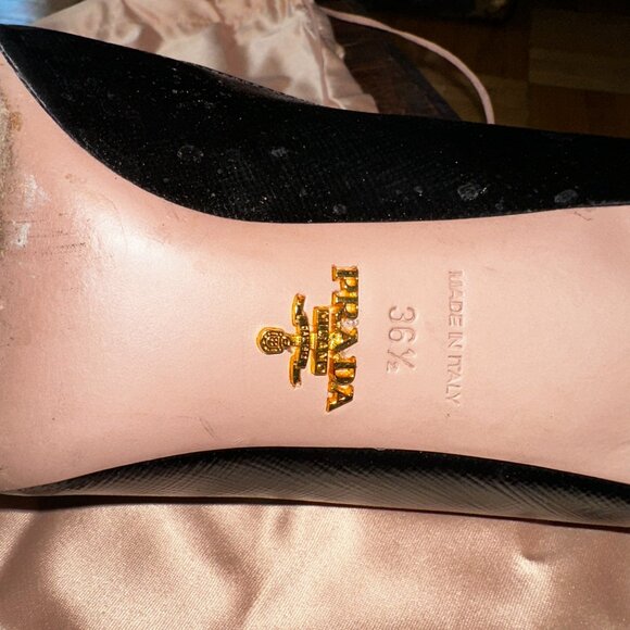 Prada Pumps - Picture 14 of 14